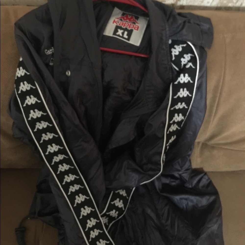 VINTAGE kappa windbreaker
